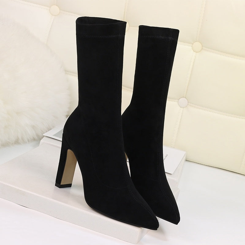 Chunky heel and fleece pointed toe boots