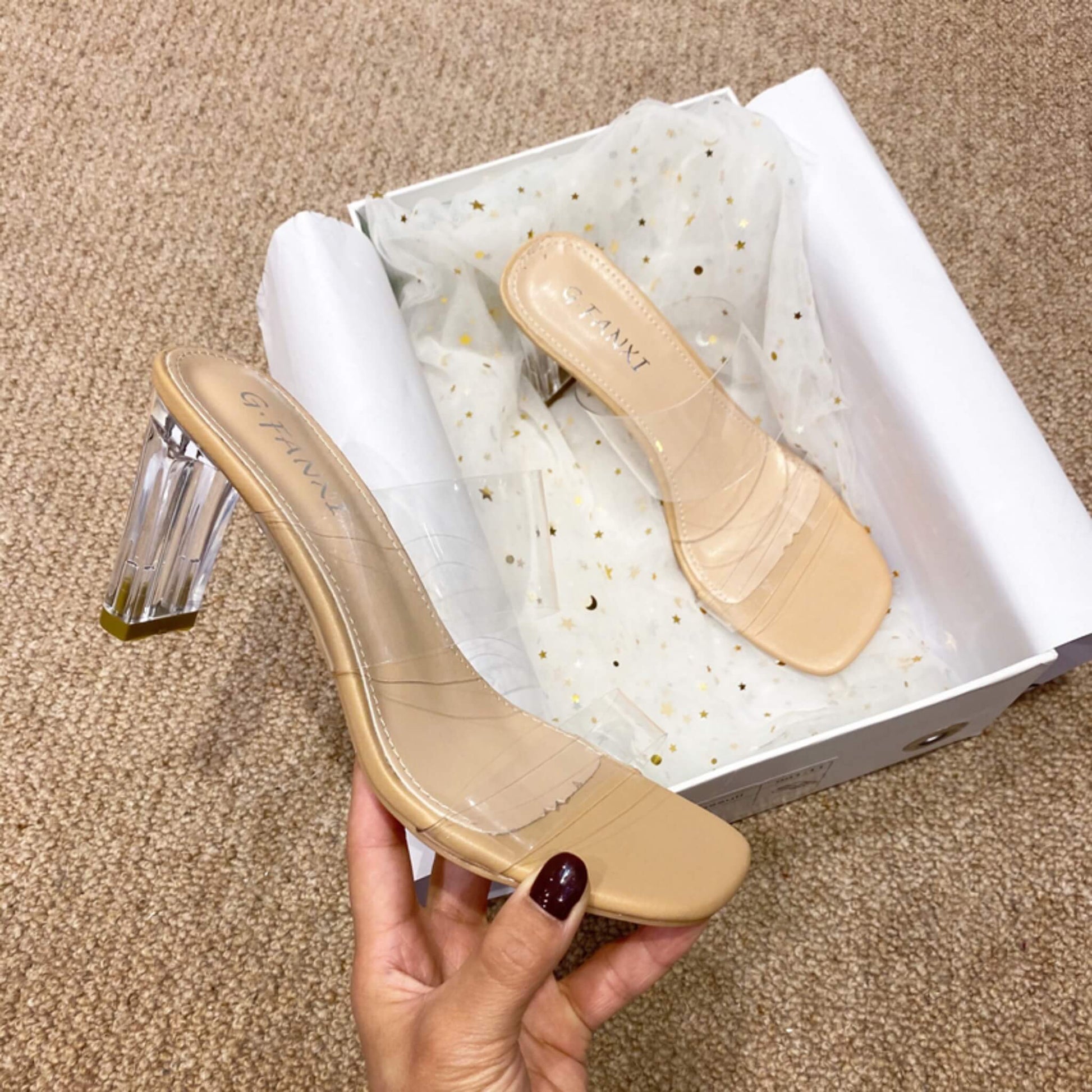 Sexy summer high-heeled sandals with crystal heels, open toe, and thick heel design in beige and apricot colors for daily wear