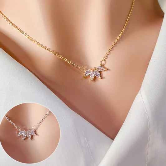 Shining Flower Petal Necklace