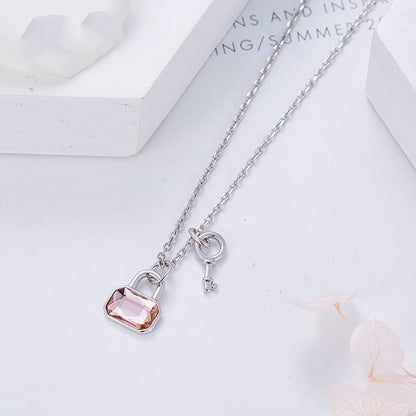 Heart lock key pendant clavicle chain