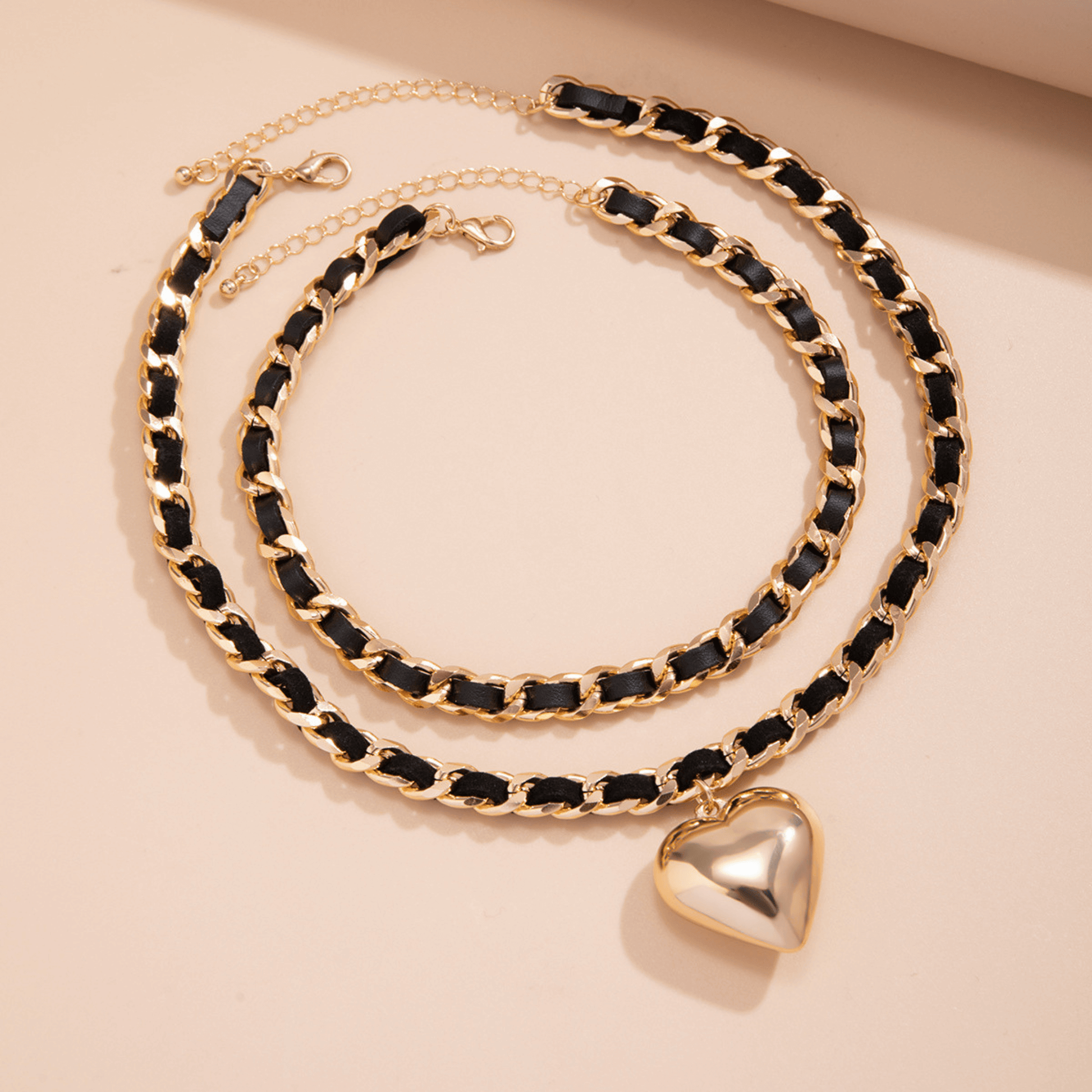 Heart-shaped flannel chain necklace for women, love pendant, gold/white K finish, durable alloy, cross chain style, perfect for gifting or personal wear