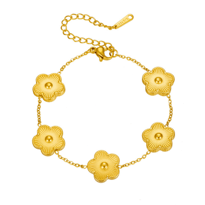 Gold-plated floral chain bracelet for women made of titanium steel, featuring a floral design, ideal for adding elegance to your style