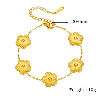 Gold-plated floral chain bracelet for women made of titanium steel, featuring a floral design, ideal for adding elegance to your style