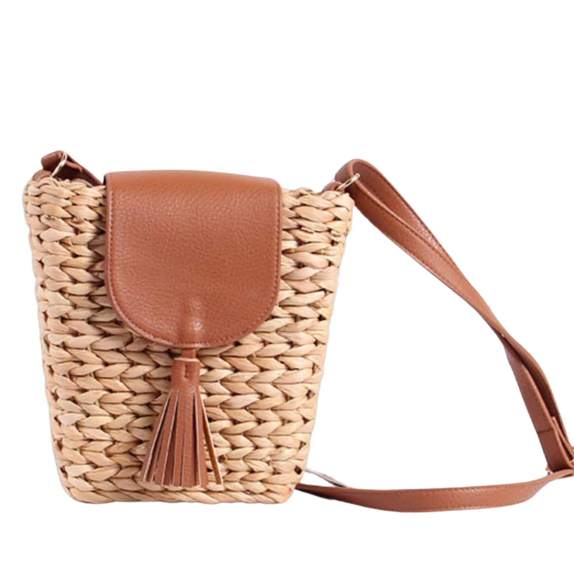 Hand-woven trapezoidal women's shoulder bag with durable polyester lining, zipper buckle closure, and elegant weaving design. Stylish accessory for daily use