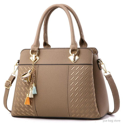 Trendy Women's Leather Purse