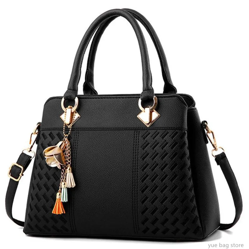 Trendy Women's Leather Purse